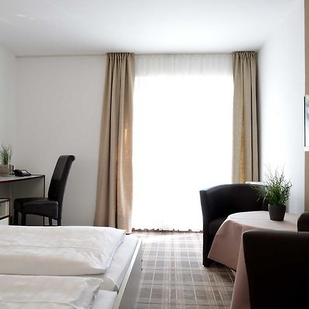Arnimsruh Hotel Garni ลูเบค ภายนอก รูปภาพ
