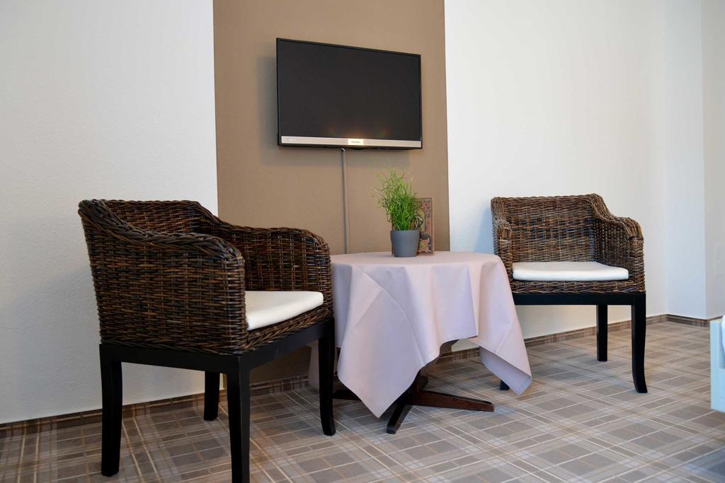 Arnimsruh Hotel Garni ลูเบค ภายนอก รูปภาพ