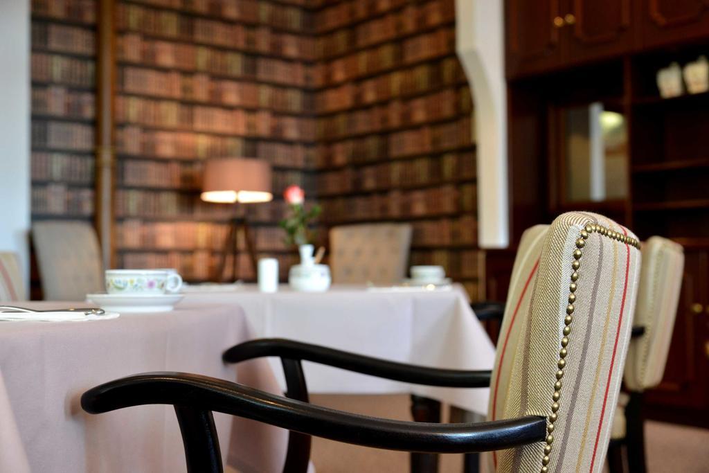 Arnimsruh Hotel Garni ลูเบค ภายนอก รูปภาพ